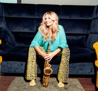 Candy Dulfer feet photo 5