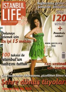 Cansu Dere feet photo thumbnail