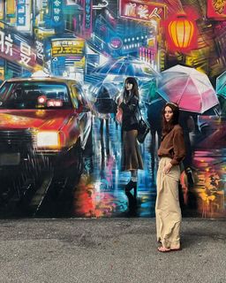 Cansu Dere feet photo thumbnail