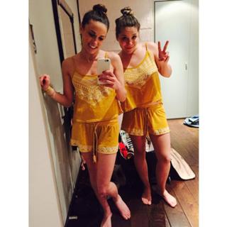 Capucine Anav feet photo thumbnail