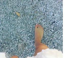 Capucine Anav feet photo thumbnail