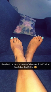 Capucine Anav feet photo thumbnail