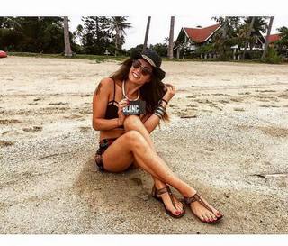 Capucine Anav feet photo thumbnail