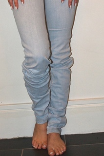 Capucine Anav feet photo thumbnail