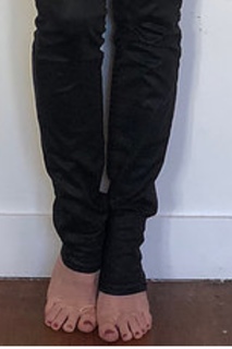 Capucine Anav feet photo thumbnail