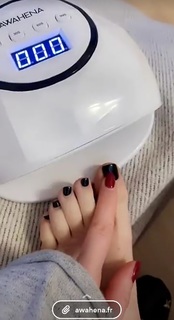 Capucine Anav feet photo thumbnail