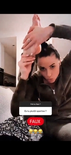 Capucine Anav feet photo thumbnail