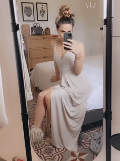 Capucine Anav feet photo thumbnail