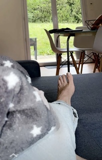 Capucine Anav feet photo thumbnail