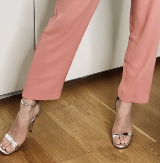 Capucine Anav feet photo thumbnail