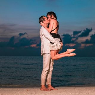 Capucine Anav feet photo thumbnail