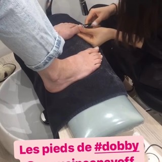 Capucine Anav feet photo thumbnail