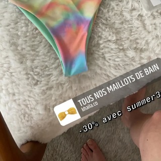 Capucine Anav feet photo thumbnail