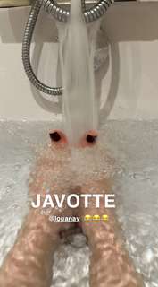 Capucine Anav feet photo thumbnail