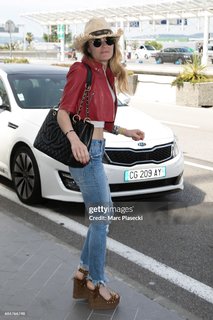 Capucine Anav feet photo thumbnail