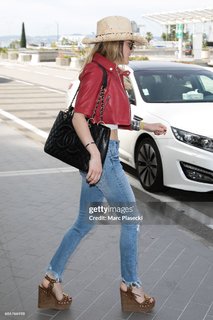 Capucine Anav feet photo thumbnail