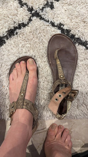 Capucine Anav feet photo thumbnail