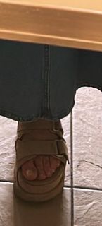 Capucine Anav feet photo thumbnail