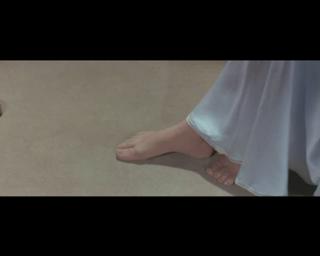 Capucine feet photo 1