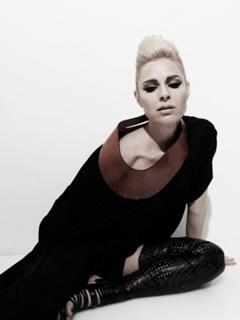 Cara Buono feet photo thumbnail