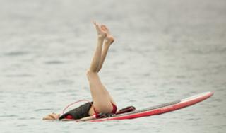 Cara Delevingne feet photo thumbnail
