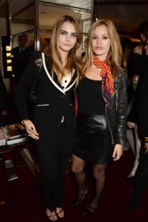 Cara Delevingne feet photo thumbnail