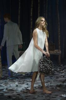 Cara Delevingne feet photo thumbnail