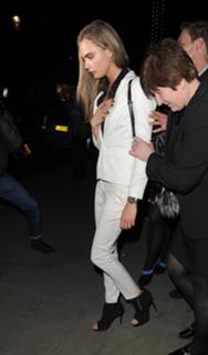 Cara Delevingne feet photo thumbnail