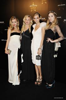 Cara Delevingne feet photo thumbnail