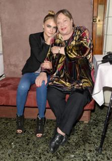 Cara Delevingne feet photo thumbnail