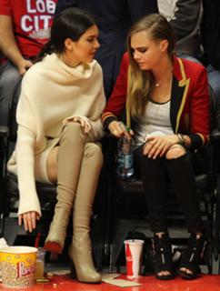 Cara Delevingne feet photo thumbnail