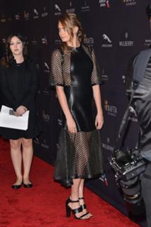 Cara Delevingne feet photo thumbnail