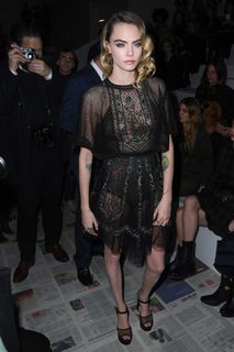 Cara Delevingne feet photo thumbnail