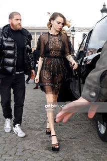Cara Delevingne feet photo thumbnail