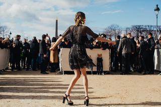 Cara Delevingne feet photo thumbnail
