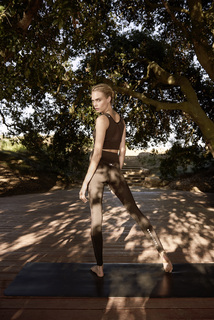 Cara Delevingne feet photo thumbnail