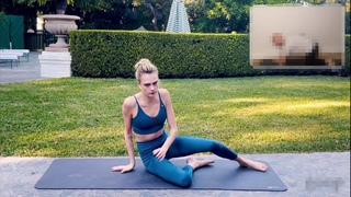 Cara Delevingne feet photo thumbnail