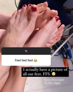 Cara Delevingne feet photo thumbnail