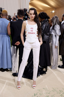 Cara Delevingne feet photo thumbnail
