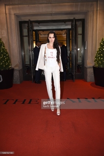 Cara Delevingne feet photo thumbnail