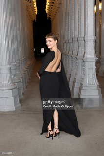 Cara Delevingne feet photo thumbnail