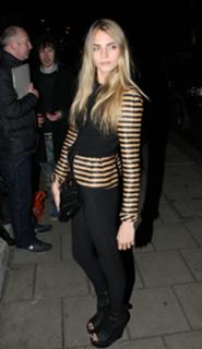 Cara Delevingne feet photo thumbnail