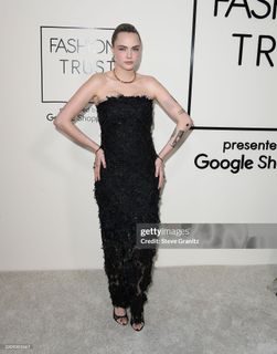 Cara Delevingne feet photo thumbnail