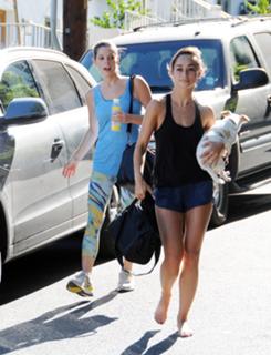 Cara Santana feet photo 6