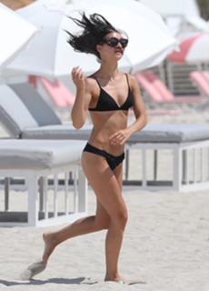 Cara Santana feet photo 11