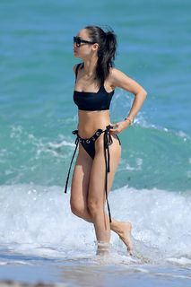 Cara Santana feet photo 6