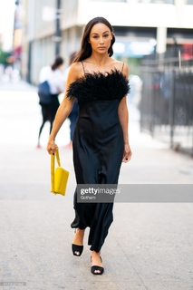Cara Santana feet photo 18