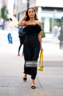 Cara Santana feet photo 17
