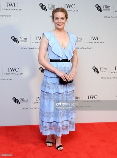 Cara Theobold feet photo 11