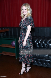 Cara Theobold feet photo 7